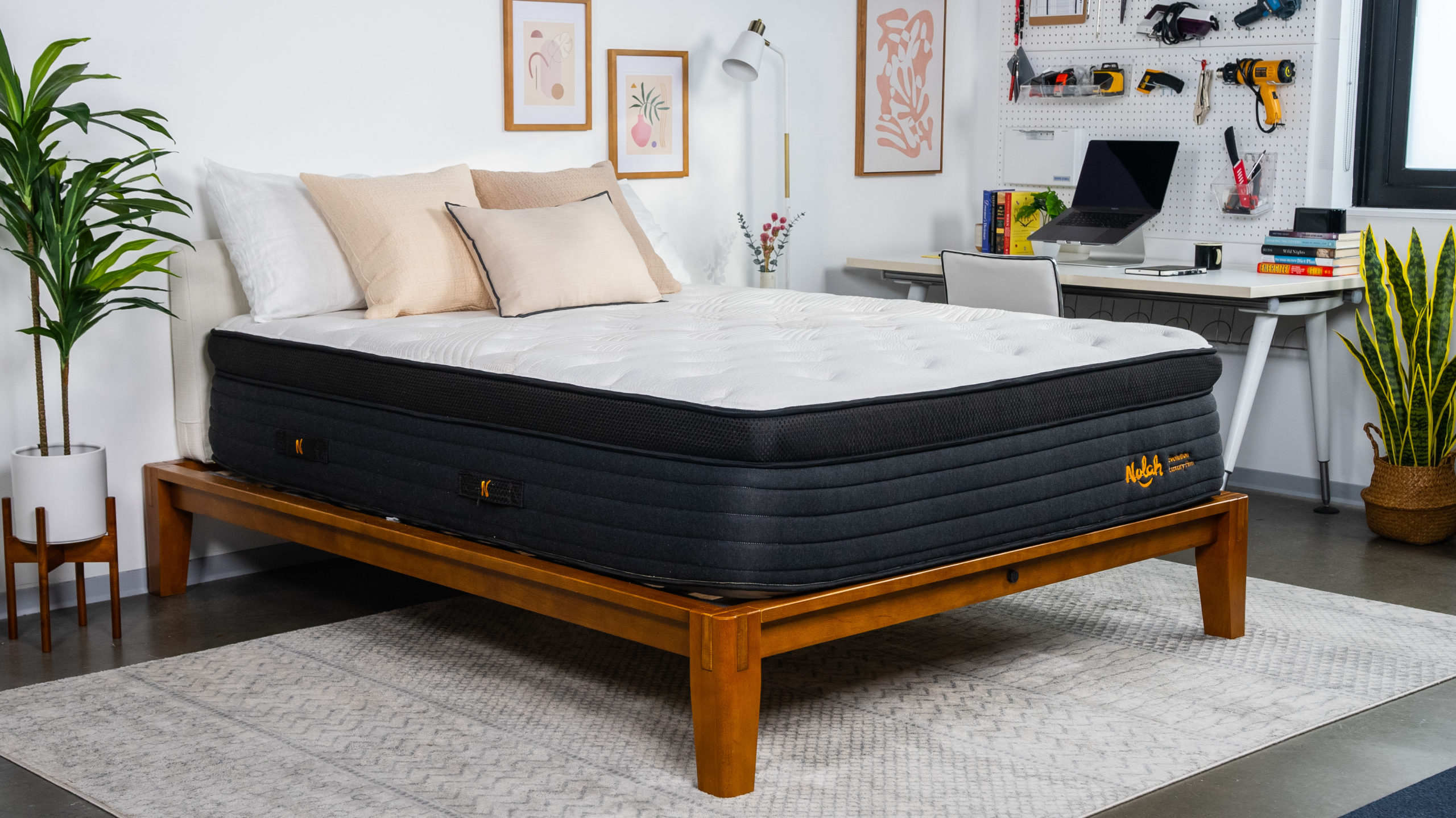 Enjoy Ultimate Comfort with the Sleepy Owl small double mattress topper